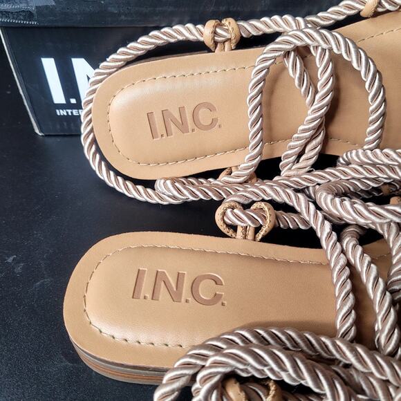 INC Jerzi Rope Embellished Flat Sandals Sz 5.5 Pearls Seashells Beachy Nautical - Picture 8 of 10